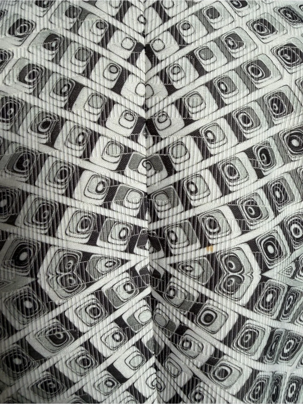 Alberto Makali Black & White geometric Patterned Long Blazer - Picture 4 of 6